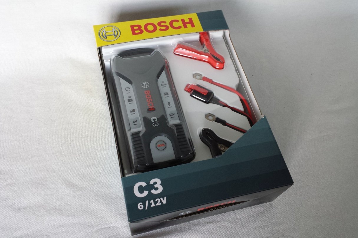 Bosch Erhaltungsladegerät für Kfz Batterie