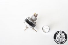Benzindruckregler / Kraftstoffdruckregler einstellbar mit Manometer